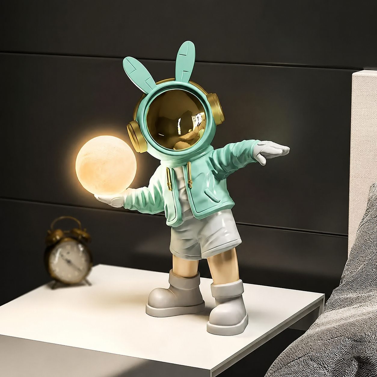 Bunny Astronaut Moon Lamp — the desk sculpture that glows, charms and steals the room 🐰🚀🌕