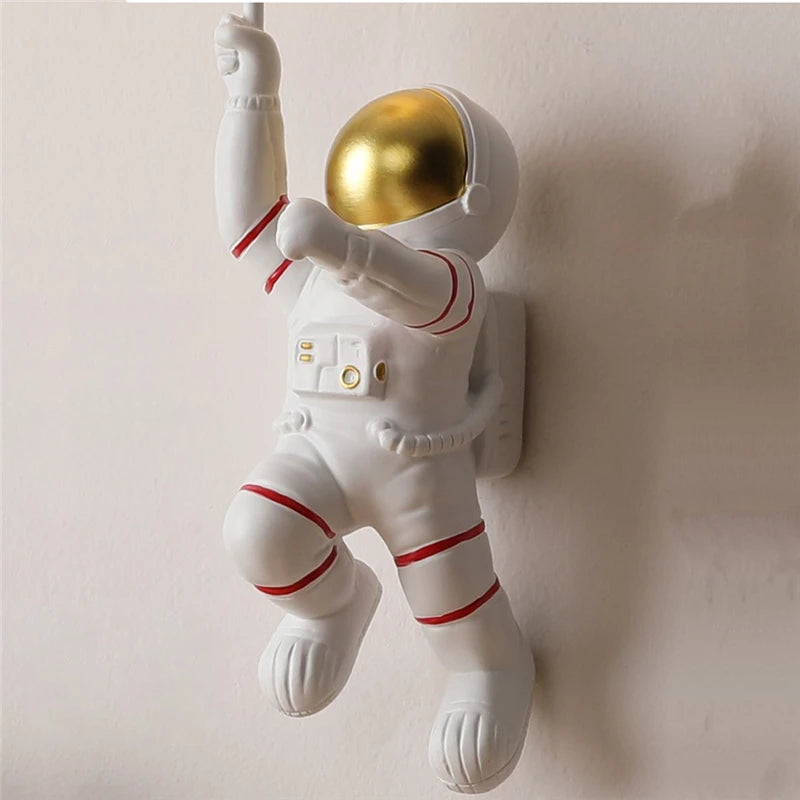 Astronaut Dual Planet Wall Lamp — two worlds, one wall, infinite wow 🚀🪐✨